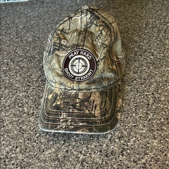 Realtree American Flag Brim Hunting Camouflage Cap adjustable - Picture 1 of 9